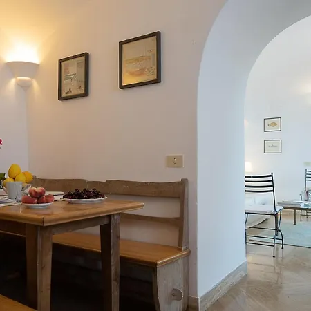 Castello * كابري