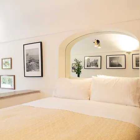 Castello Apartment